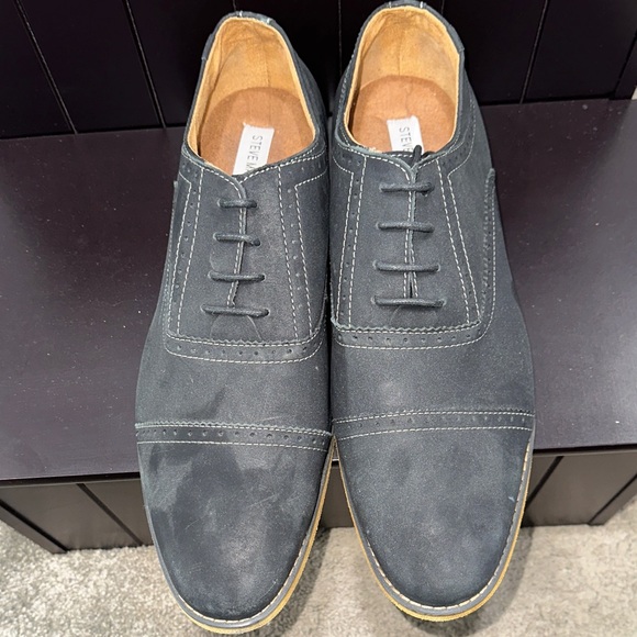 Steve Madden Men's Charcoal Oxford Shoes - Picture 1 of 4